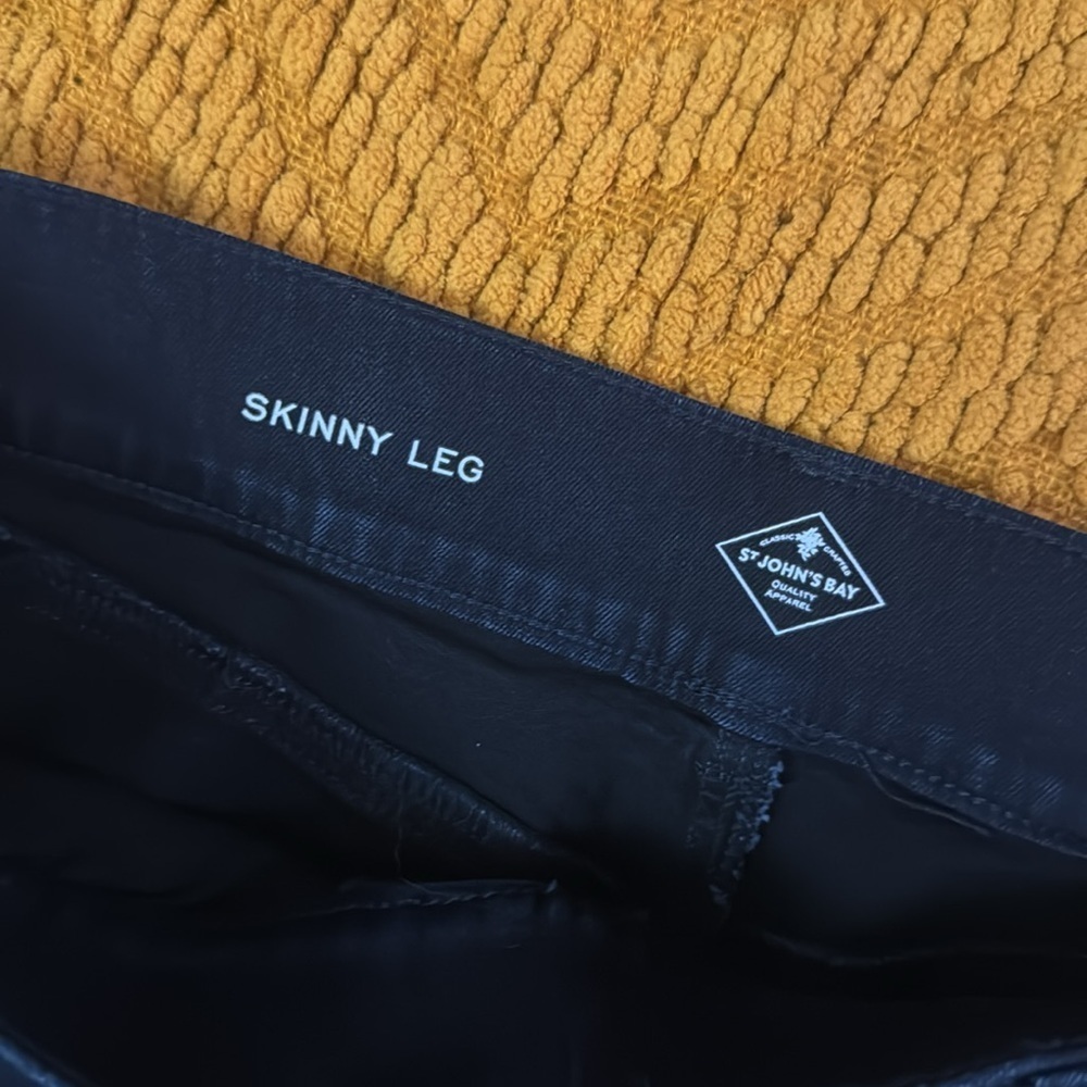 Women’s St John’s Bay Skinny Leg Jeans - Picture 2 of 4